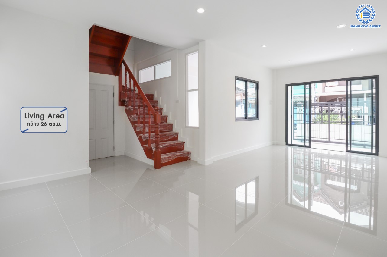 บ้านมือสองตกแต่งใหม่ ม.บัวทองธานีพาร์ค กาญจนาฯ-บางบัวทอง ทาวน์เฮ้าส์หลังใหญ่ เนื้อที่ 19.5 ตร.ว. ฟังก์ชันระดับบ้านเดี่ยว 3 ห้องนอน 2 ห้องน้ำ 1 ที่จอดรถ พร้อมเข้าอยู่ บนทำเลเดินทางสะดวก เข้า-ออกได้ทั้ง ถ.กาญจนาฯ และ ถ. บางกรวย-ไทรน้อย ใกล้ทางด่วน, เซ็นทรัลเวสต์เกต และรถไฟฟ้าสายสีม่วง "สถานีคลองบางไผ่"…